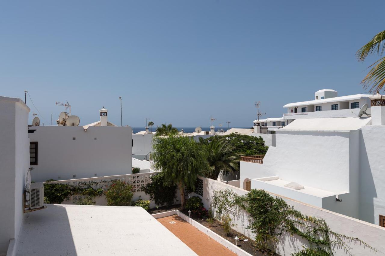 2Br Beach House - Solarium & Shower Terrace - 13 Puerto del Carmen  Bagian luar foto