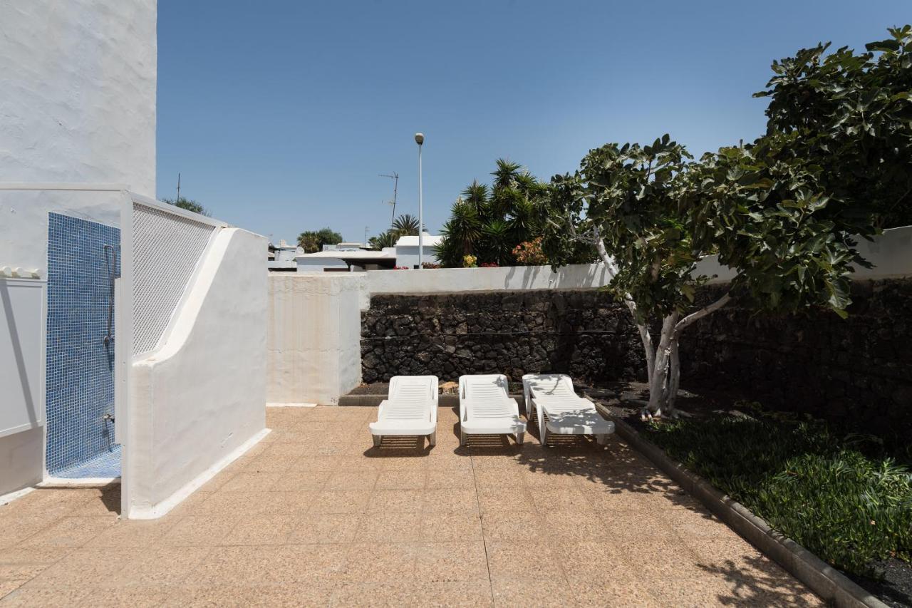 2Br Beach House - Solarium & Shower Terrace - 13 Puerto del Carmen  Bagian luar foto